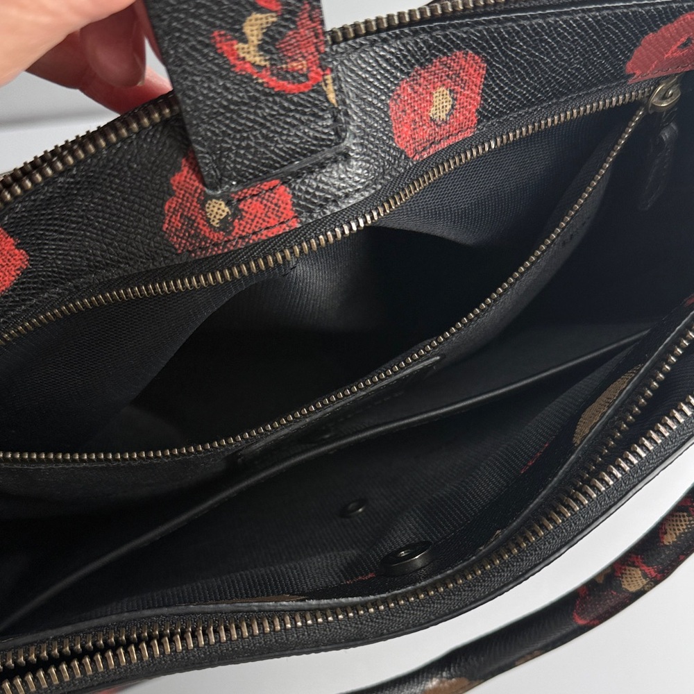 RARE Vintage COACH Borough Black,Red,Tan Floral Turnkey Crossbody Satchel #33608 - Picture 6 of 16